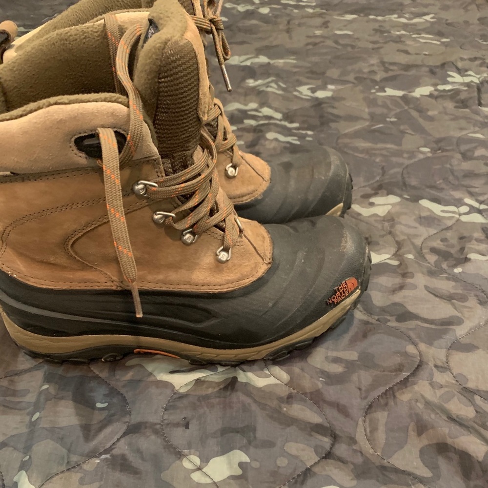 The North Face Heat Seeker boots